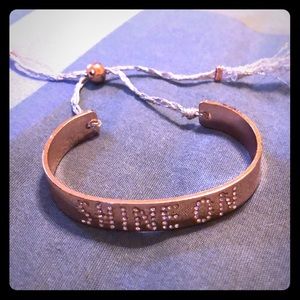 Bracelet